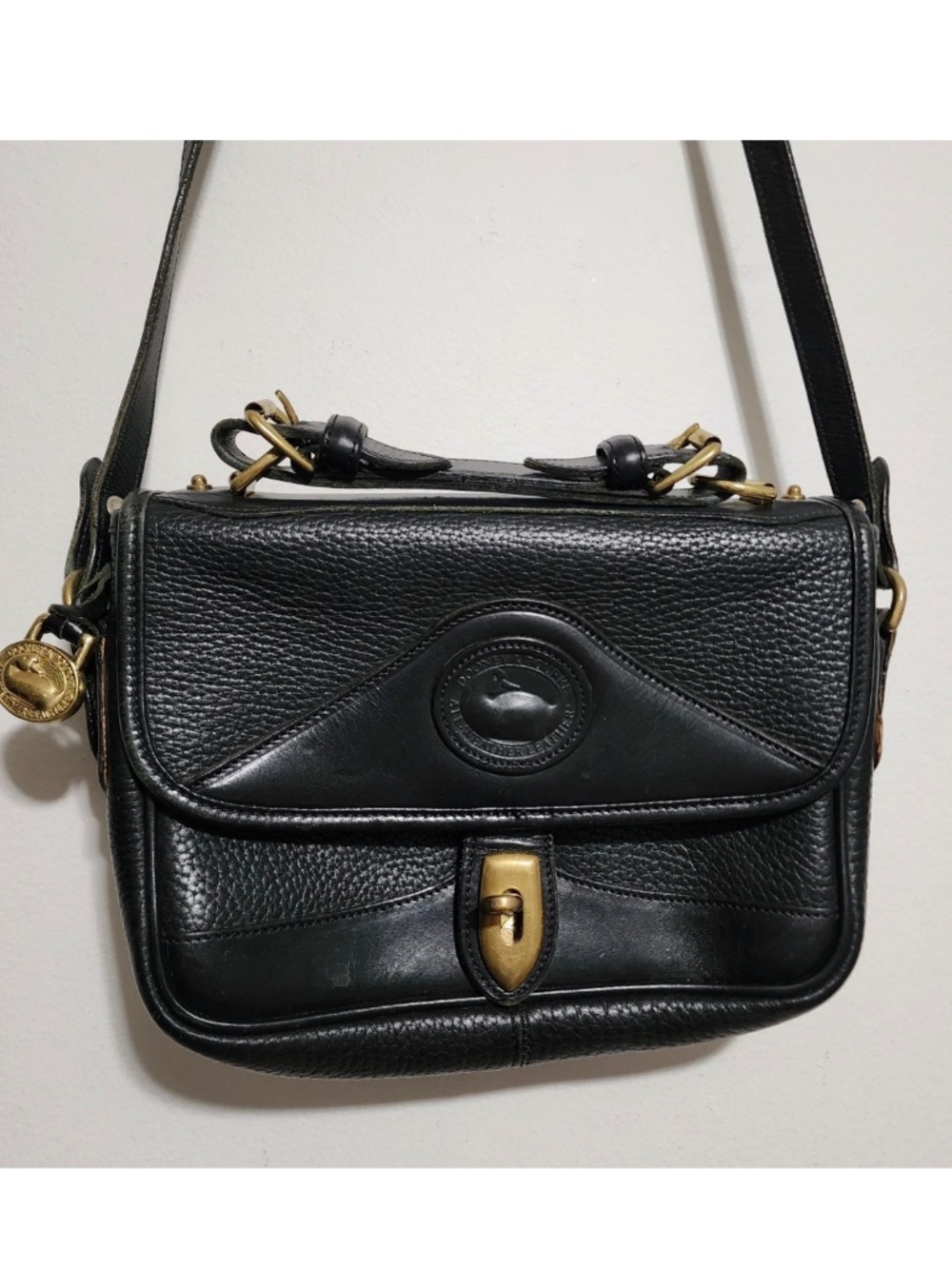 Vintage Dooney & Bourke All Weather Leather Cavalry Body Bag Crossbody Black USA